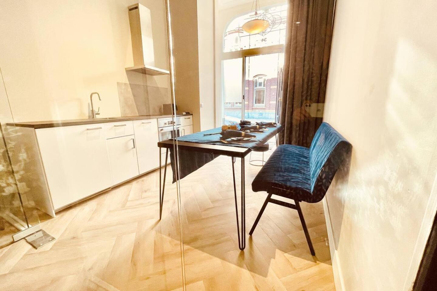 Child Favorite Coach House City Villa Тилбург Экстерьер фото